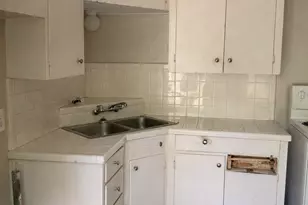 3717 Springdale Rd, Fort Worth, TX 76111 - Photo 4