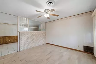 4137 Hiland Dr, Beverly Hills, TX 76711 - Photo 2