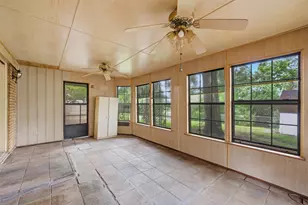 4137 Hiland Dr, Beverly Hills, TX 76711 - Photo 12