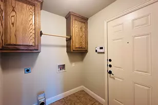 802 Wandering Ct, Granbury, TX 76049 - Photo 6