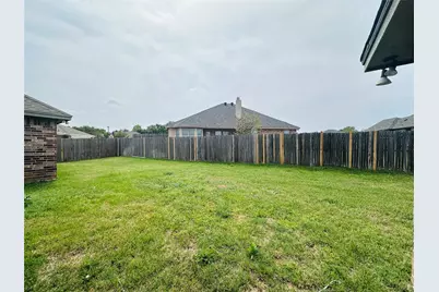 802 Wandering Court, Granbury, TX 76049 - Photo 16