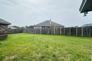 802 Wandering Ct, Granbury, TX 76049 - Photo 16