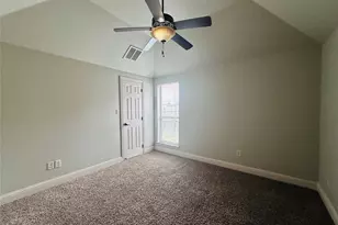 802 Wandering Ct, Granbury, TX 76049 - Photo 12