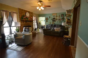 1306 Clearfield Dr, Cleburne, TX 76033 - Photo 14