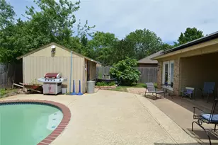 1306 Clearfield Dr, Cleburne, TX 76033 - Photo 8