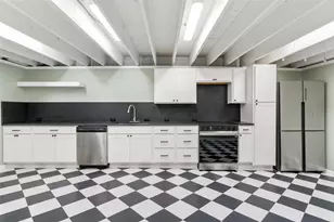 306 S Walton St, Dallas, TX 75226 - Photo 8