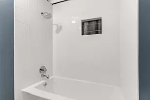 306 S Walton St, Dallas, TX 75226 - Photo 16