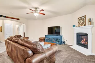 10100 Levelland Pl, McKinney, TX 75071 - Photo 8