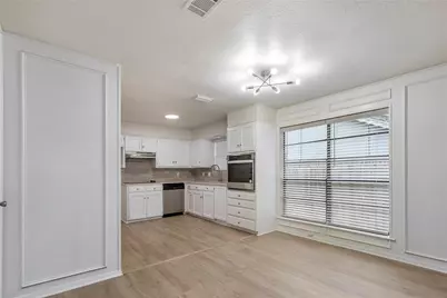 1620 Brown Trail, Hurst, TX 76054 - Photo 4