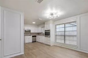 1620 Brown Trail, Hurst, TX 76054 - Photo 4