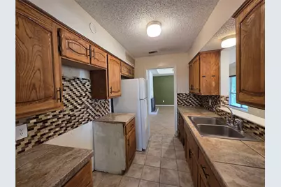 1613 S Bent Tree Trail, Grand Prairie, TX 75052 - Photo 8