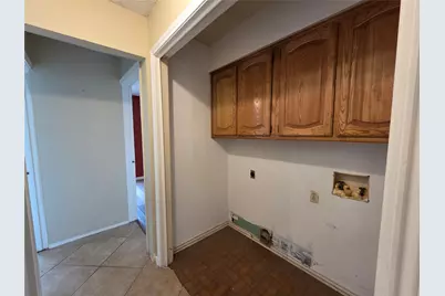 1613 S Bent Tree Trail, Grand Prairie, TX 75052 - Photo 6