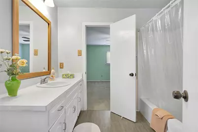 2985 Las Campanas Drive, Farmers Branch, TX 75234 - Photo 36