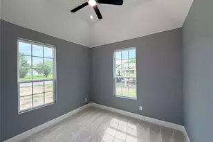 302 E Travis St, Leonard, TX 75452 - Photo 20