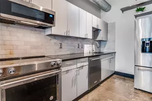 1122 Jackson St, Dallas, TX 75202 - Photo 2