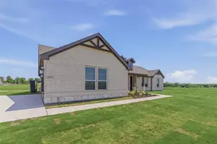 2627 Witness Tree Rd, Oak Ridge, TX 75161 - Photo 2