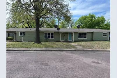 119 Vandenburg Drive, Denison, TX 75020 - Photo 1