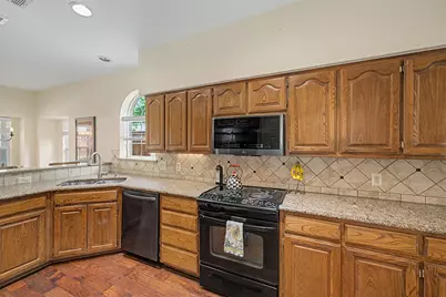 3350 Summerfield Drive, Grapevine, TX 76051 - Photo 4