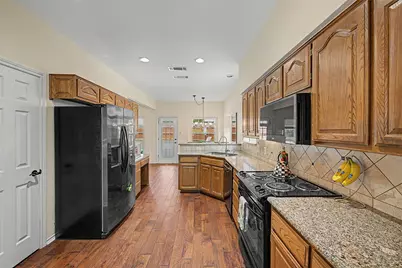 3350 Summerfield Drive, Grapevine, TX 76051 - Photo 6