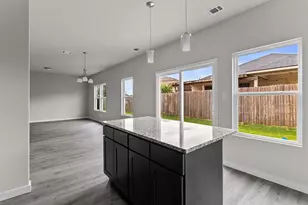 205 Lead Creek Dr, Fort Worth, TX 76131 - Photo 12