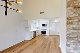 4610 Bellefontaine Ct, Arlington, TX 76017 - Photo 8