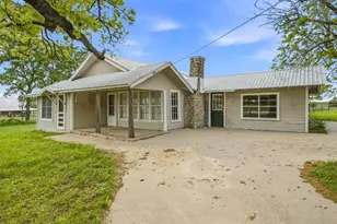 305 Co Rd 483, Stephenville, TX 76401 - Photo 2