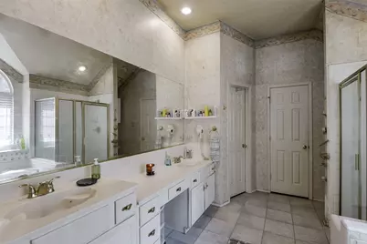 4613 Devonshire Drive, Grand Prairie, TX 75052 - Photo 18