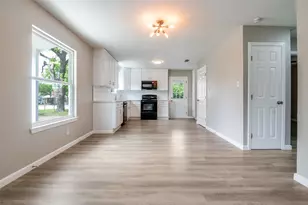 210 W Shelton St, Alvarado, TX 76009 - Photo 10