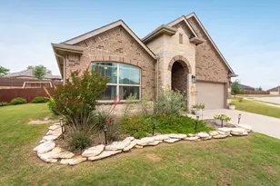 1715 Swale Ln, Granbury, TX 76049 - Photo 2