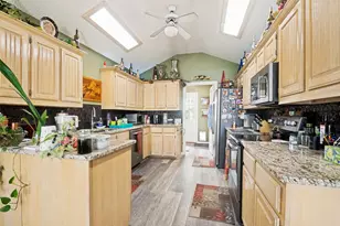 3336 Dasher St, Lancaster, TX 75146 - Photo 12