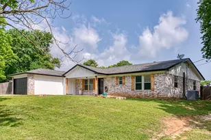 2268 Tanglewood St, Weatherford, TX 76085 - Photo 4