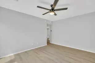 5926 Sandhurst Ln, Dallas, TX 75206 - Photo 24
