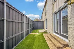 5926 Sandhurst Ln, Dallas, TX 75206 - Photo 26