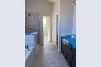 78 Aurora Avenue, Valley View, TX 76272 - Photo 8