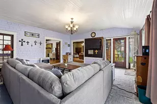901 8th St, Honey Grove, TX 75446 - Photo 18