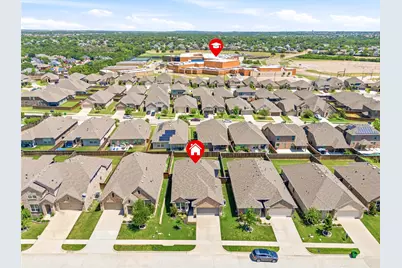 4727 Bluffview Drive, Haltom City, TX 76137 - Photo 4