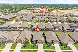 4727 Bluffview Dr, Haltom City, TX 76137 - Photo 4