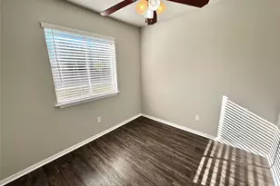2508 S Center Street S, Arlington, TX 76014 - Photo 10