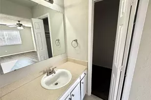 2508 S Center Street S, Arlington, TX 76014 - Photo 8