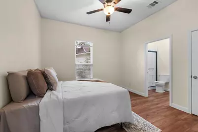 2404 Gould Avenue, Fort Worth, TX 76164 - Photo 16