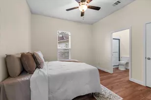 2404 Gould Ave, Fort Worth, TX 76164 - Photo 16