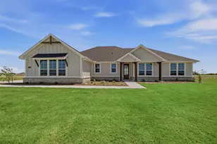 146 Aurora Ave, Valley View, TX 76272 - Photo 2