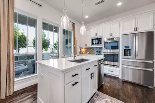 3995 Harvest Ln, Frisco, TX 75034 - Photo 4