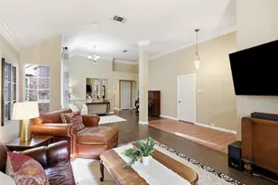 2638 Hidden Ridge Dr, Arlington, TX 76006 - Photo 6