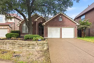 2638 Hidden Ridge Dr, Arlington, TX 76006 - Photo 1