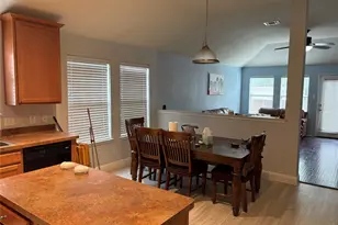 7810 Sickle Cir, Dallas, TX 75241 - Photo 6