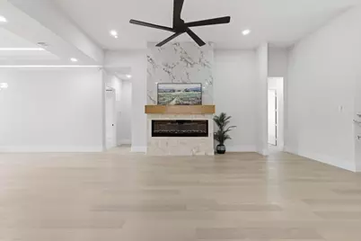 7016 Westover Drive, Granbury, TX 76049 - Photo 8