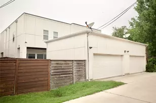 207 Adrian Dr, Fort Worth, TX 76107 - Photo 26