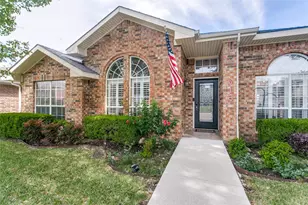 613 Willow Oak St, Allen, TX 75002 - Photo 2