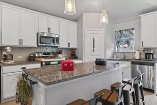 14136 Danesdale Dr, Pilot Point, TX 76258 - Photo 10